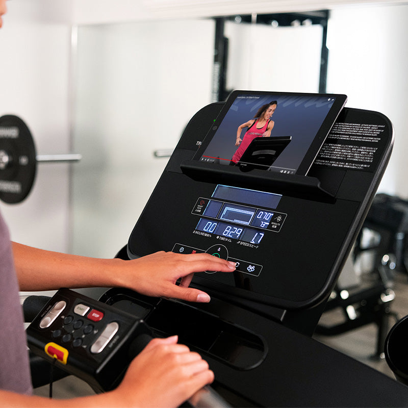 Life Fitness | Treadmill - Run CX (PRE-ORDER) - XTC Fitness - Exercise Equipment Superstore - Canada - Treadmills