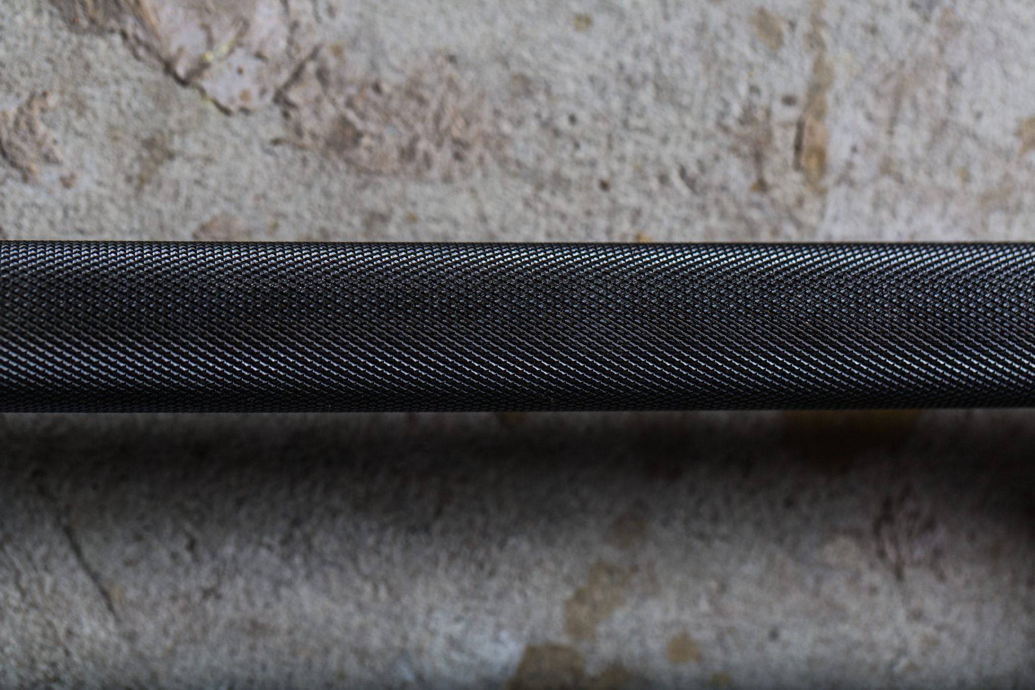 York Barbell | International Black Oxide Bar - 5ft (30mm) - XTC Fitness - Exercise Equipment Superstore - Canada - Multi-Purpose Barbell