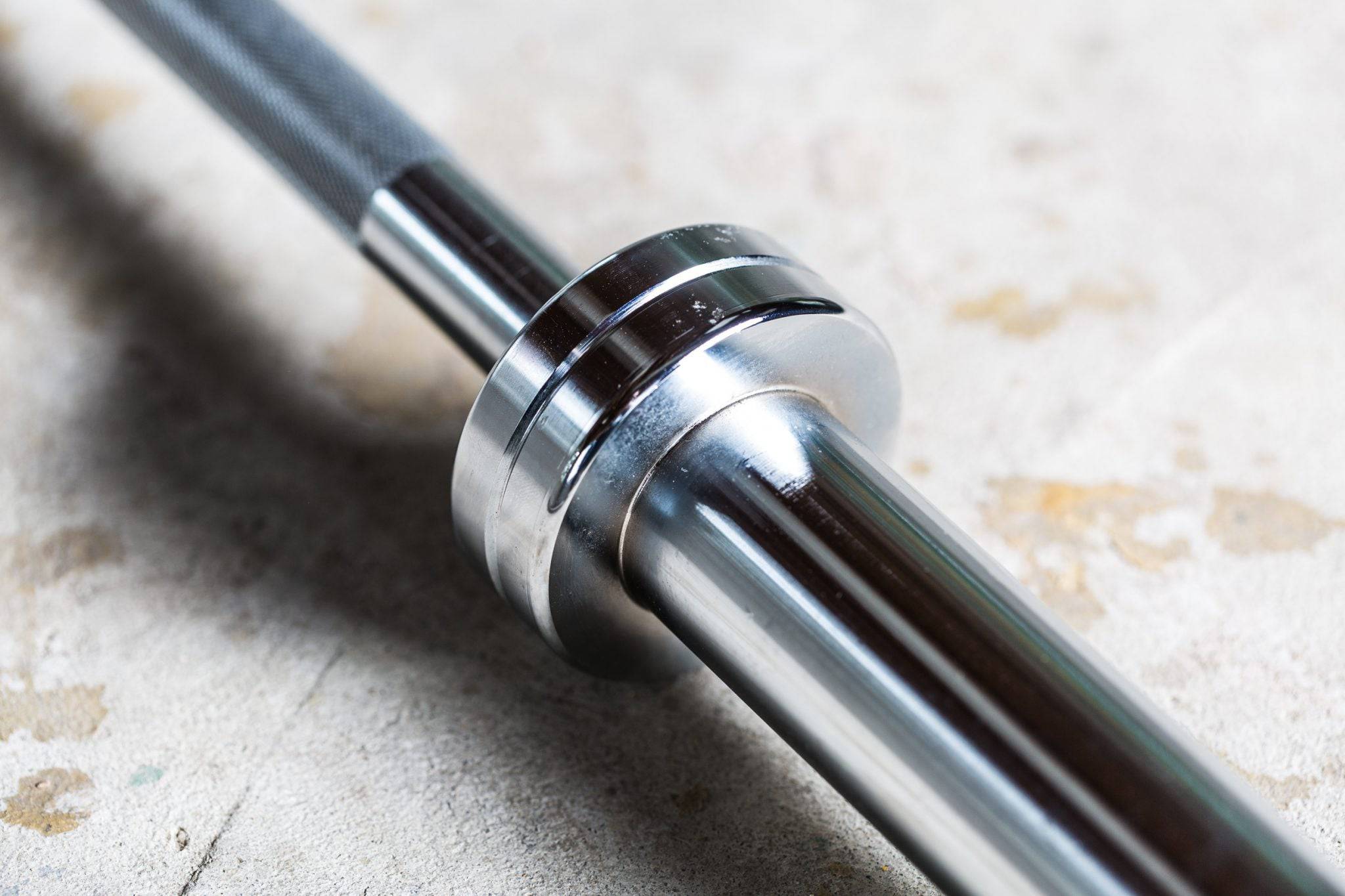 York Barbell | International Hard Chrome Bar - 6ft (30mm) - XTC Fitness - Exercise Equipment Superstore - Canada - Multi-Purpose Barbell