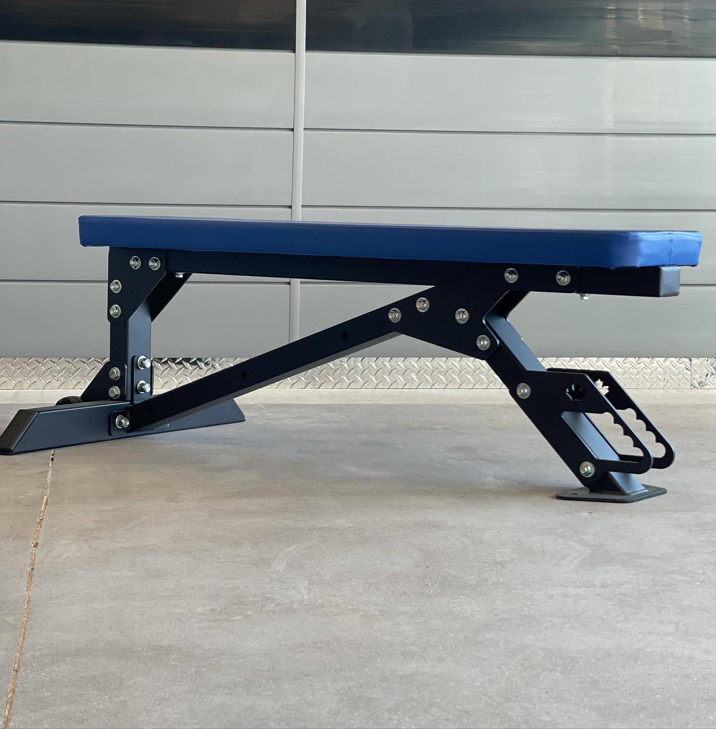 XTC Gear | Legacy Series Flat Bench - XTC Fitness - Exercise Equipment Superstore - Canada - Flat Bench